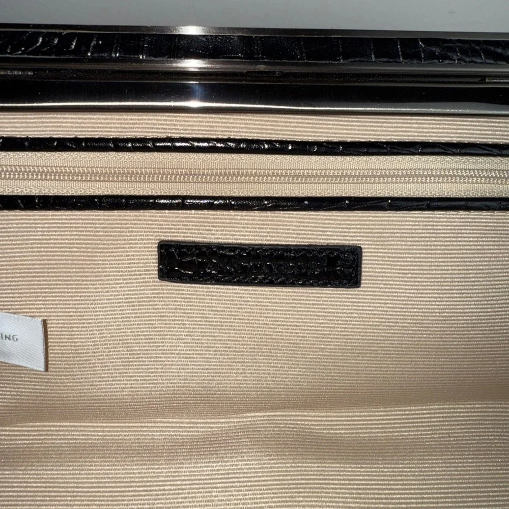 Ann Taylor Black Crocodile Embossed Clutch Evening Bag Purse Party‎ Cocktail